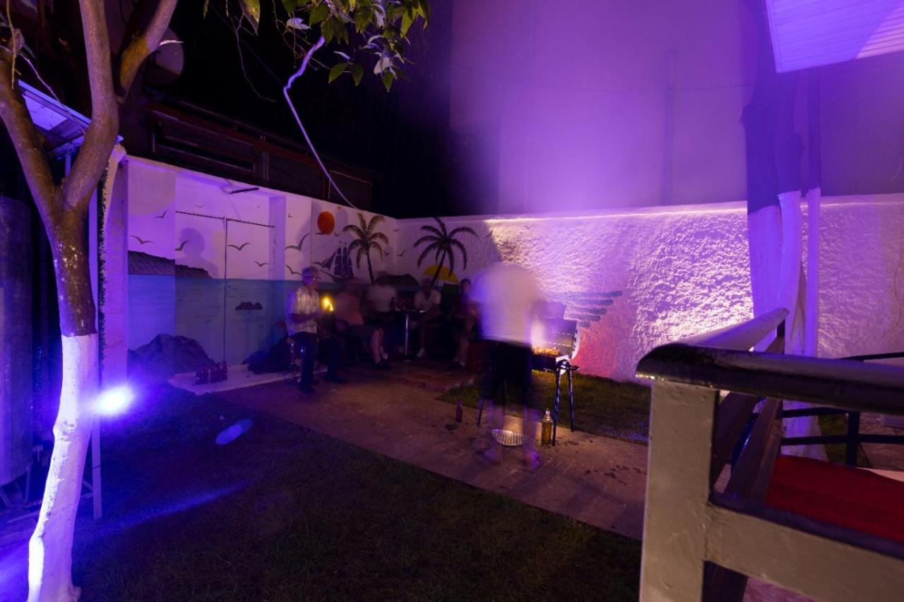 Relax Hostel Tirana Exterior photo