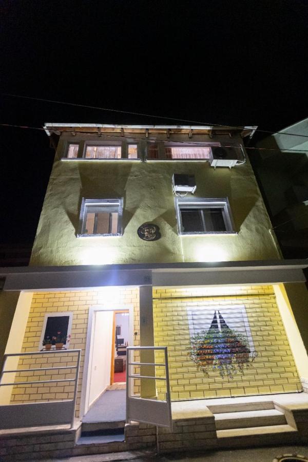 Relax Hostel Tirana Exterior photo