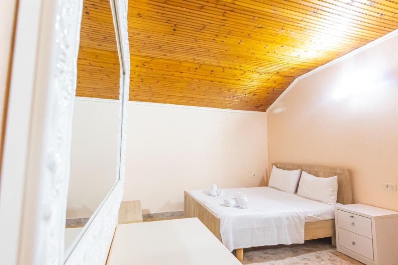 Relax Hostel Tirana Exterior photo