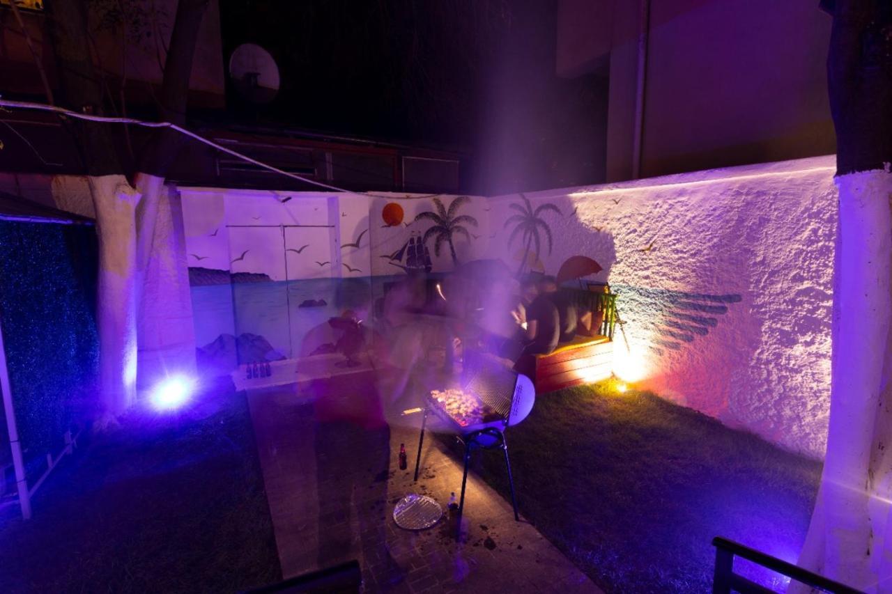 Relax Hostel Tirana Exterior photo